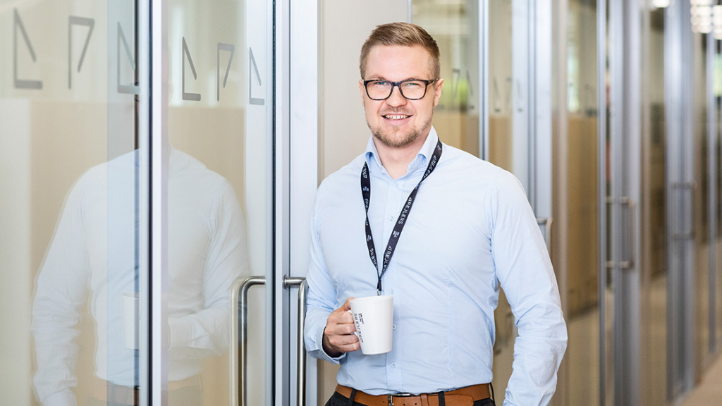 Kuvassa Rejlersin rakentamisen Energia ja alinkaari -yksikön päälliikö Ville Alho